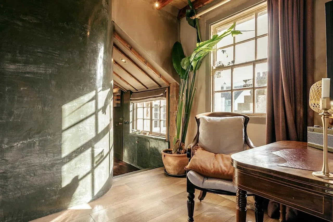 Ords Loft Royal Mile Historic Apartment Edinburgh 0*,