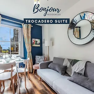 Royal Mile 3br-2ba, 1 Min To Castle - Free Parking & Zip Link Beds By Bonjour Residences Edinburgh