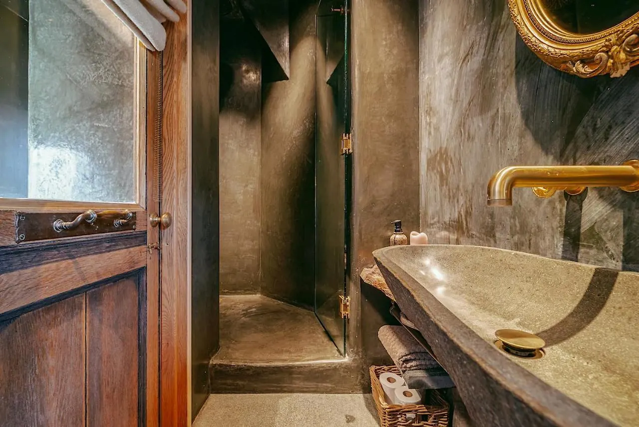 Ords Loft Royal Mile Historic Apartment Edinburgh
